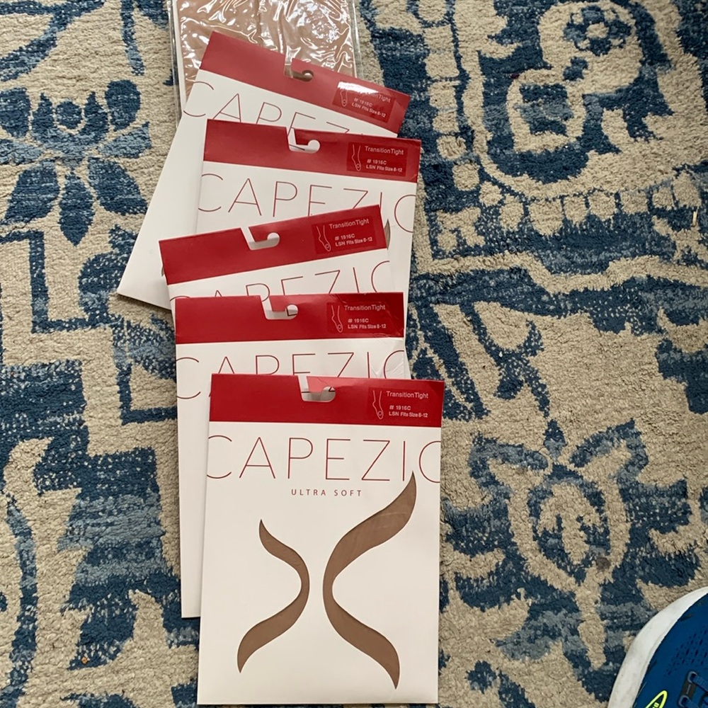 New light suntan Capezio transition 8-12 tights 50-90lb, 44-64 in height